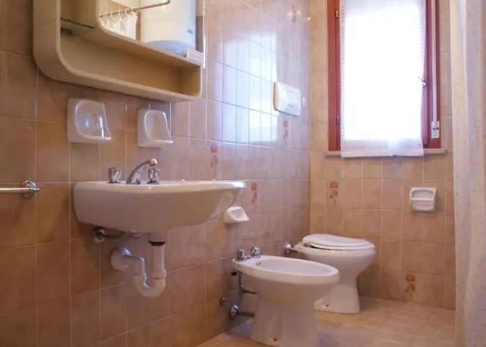 Cozy With Pool Access *